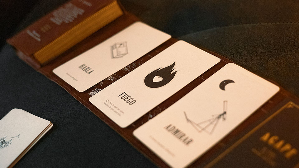 Cartas - Agape-El Juego de los falsos Infinitos - Admirar