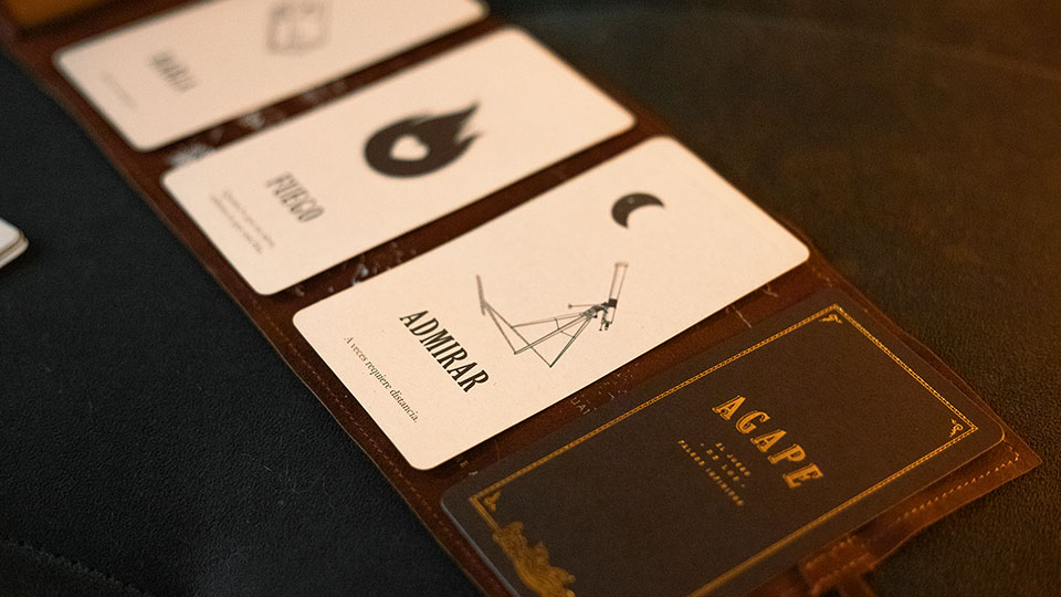 Cartas - Agape-El Juego de los falsos Infinitos - Fuego